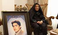 دیدار با خانواده بسیجی شهیدی که اهل هنر بود و زیباترین نقاشی‌اش را با خون شهادت به تصویر کشید