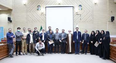 نشست صمیمانه ریاست دانشگاه با مسئولان و کارشناسان مرکز فناوری اطلاعات دانشگاه و تقدیر از تلاشهای یکسال اخیر در زمینه توسعه زیر ساختها و سامانهها